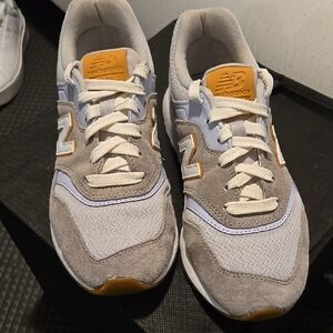 New Balance Gray and White Sneakers with Yellow Accents